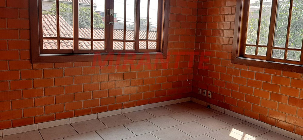 Sobrado de 270m² com 3 quartos em Limão