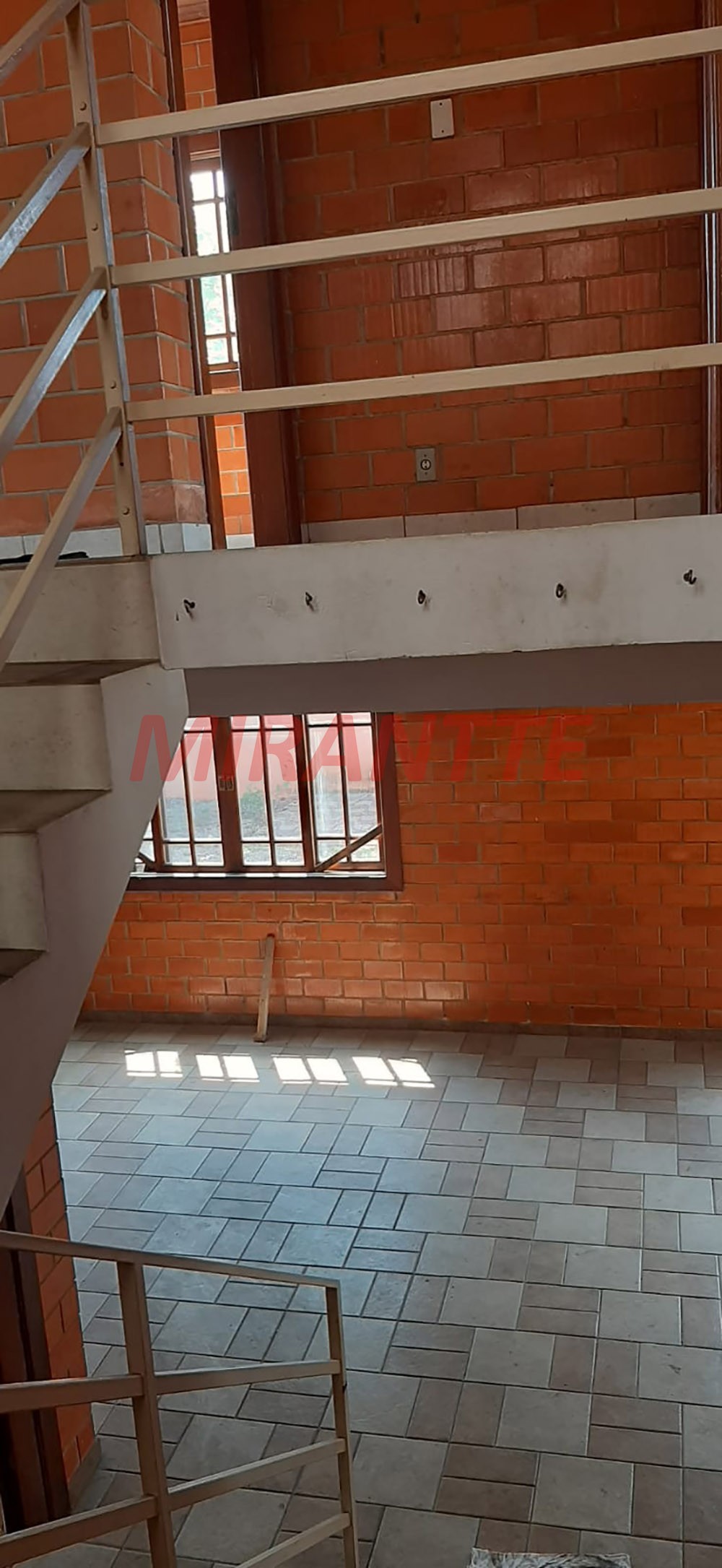 Sobrado de 270m² com 3 quartos em Limão