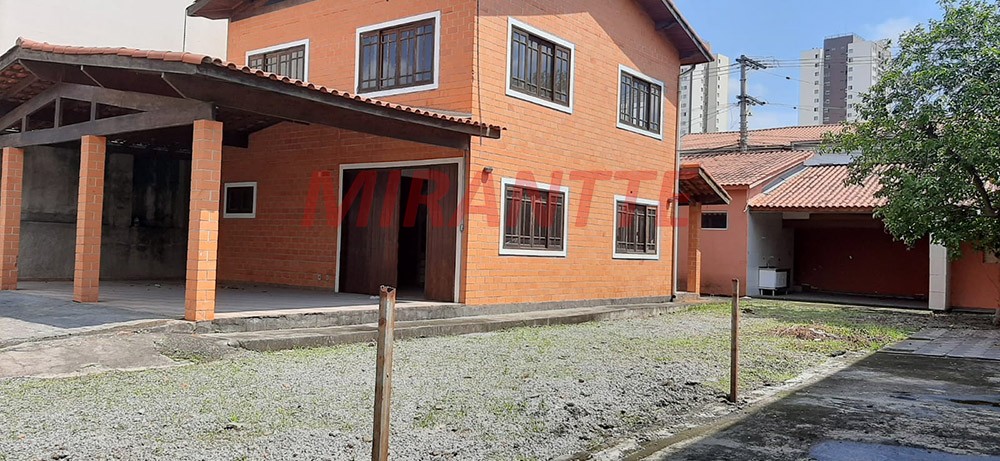Sobrado de 270m² com 3 quartos em Limão