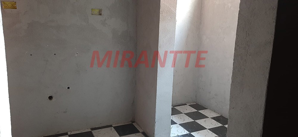 Sobrado de 270m² com 3 quartos em Limão