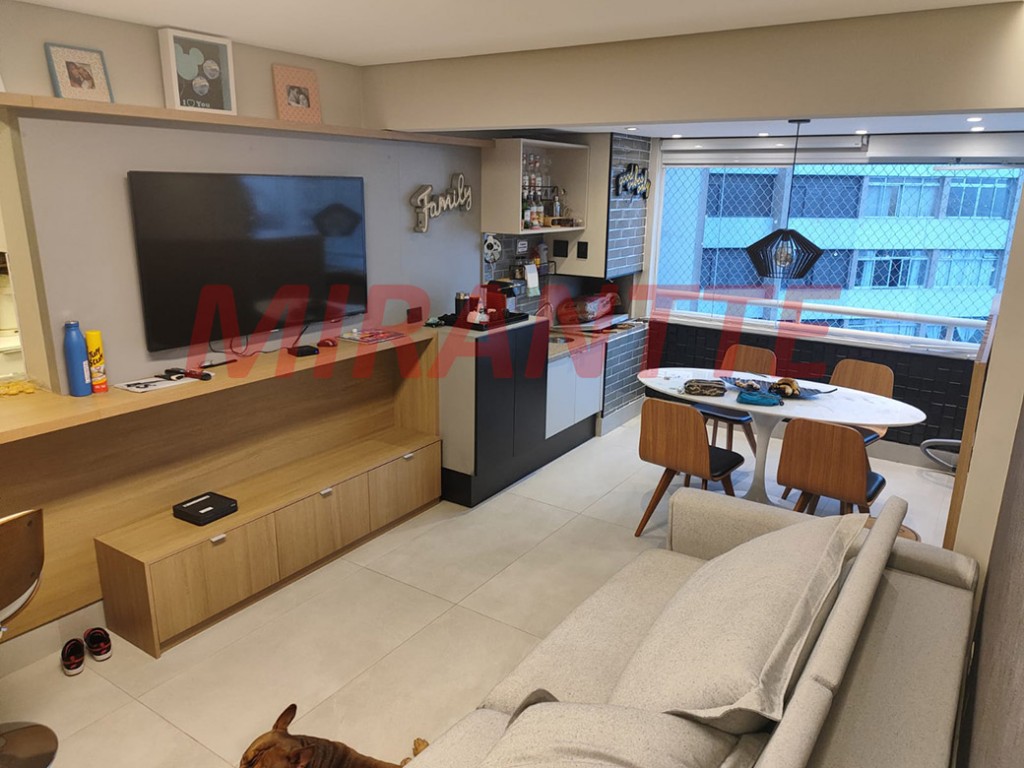 Apartamento de 76m² com 2 quartos em Santana