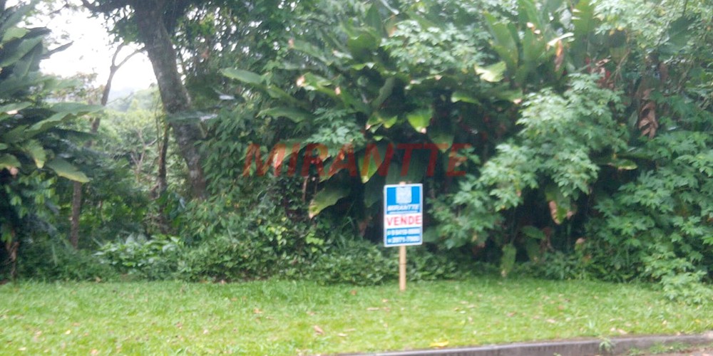 Terreno de 1000m² em Caraguata