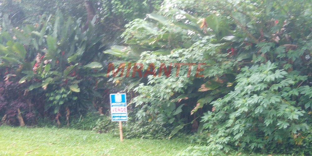 Terreno de 1000m² em Caraguata
