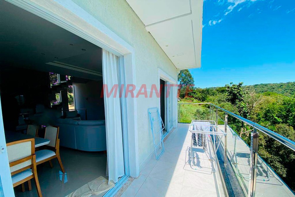 Sobrado de 600m² com 4 quartos em Santa Inês