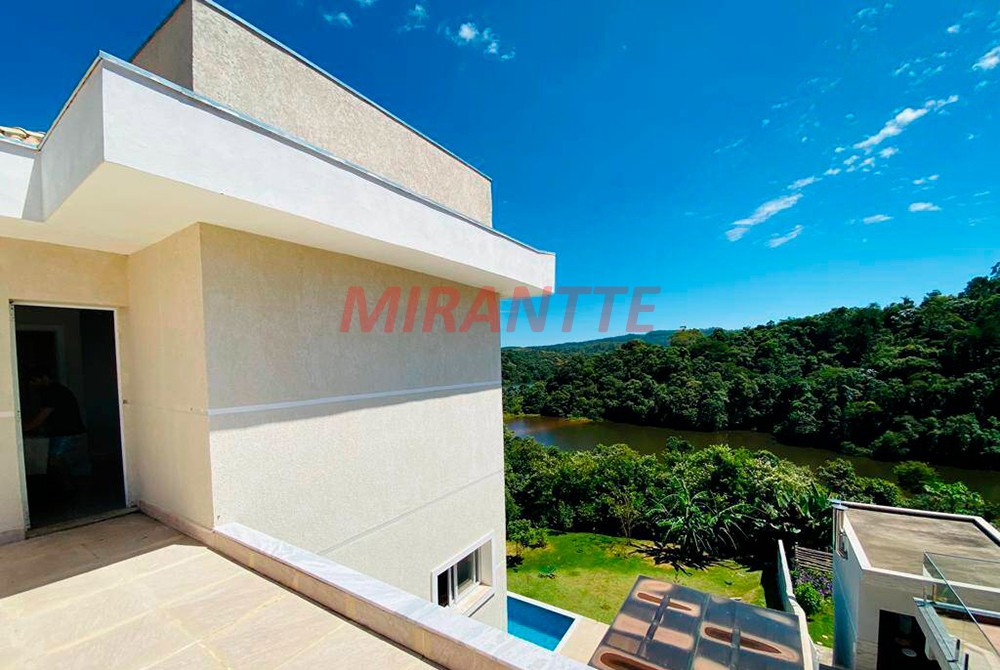 Sobrado de 600m² com 4 quartos em Santa Inês