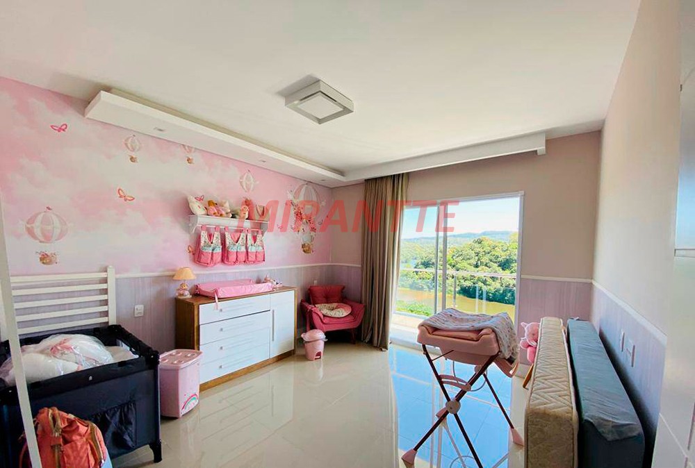 Sobrado de 600m² com 4 quartos em Santa Inês