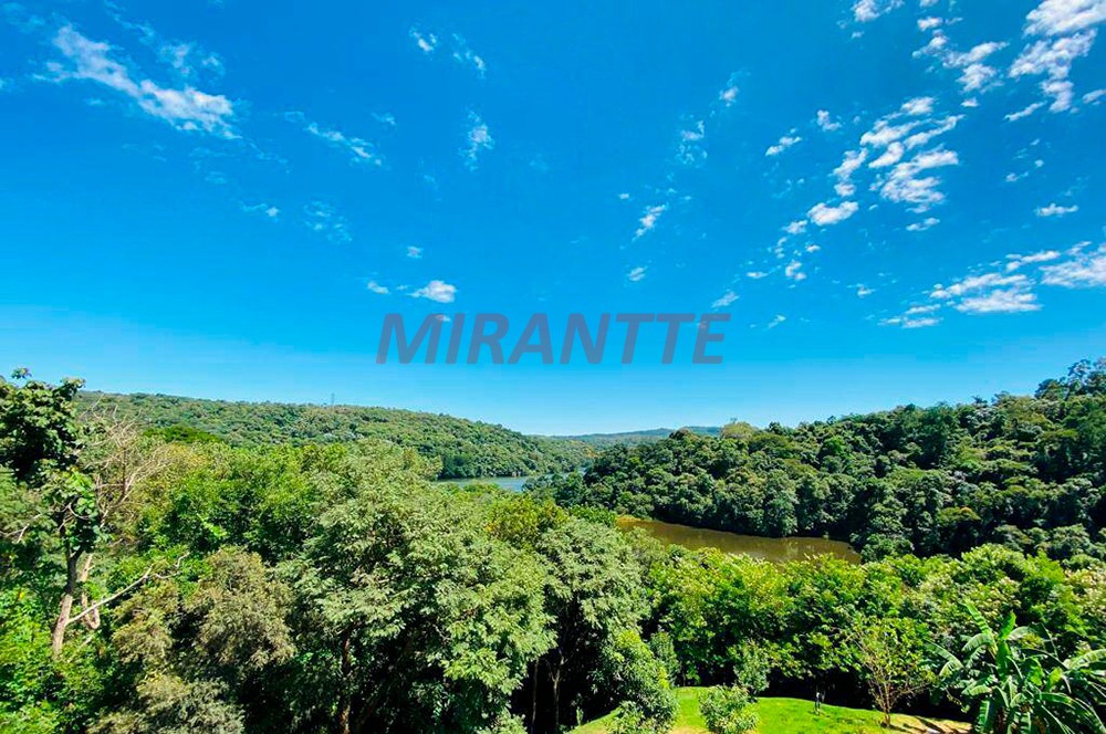 Sobrado de 600m² com 4 quartos em Santa Inês