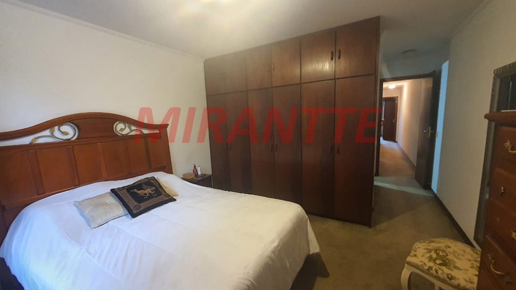 Sobrado de 211m² com 3 quartos em Vila Irmaos Arnoni