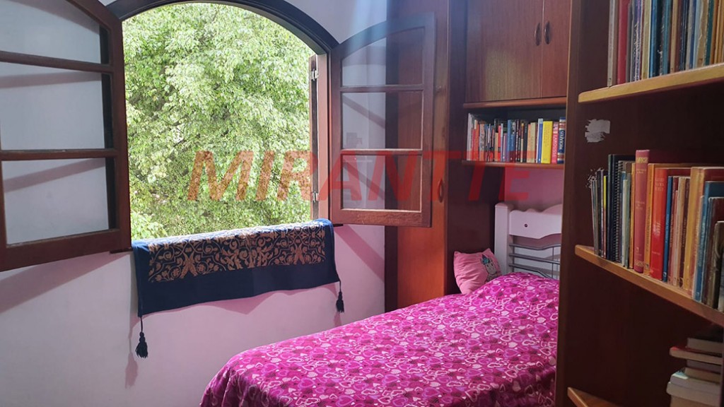 Sobrado de 211m² com 3 quartos em Vila Irmaos Arnoni