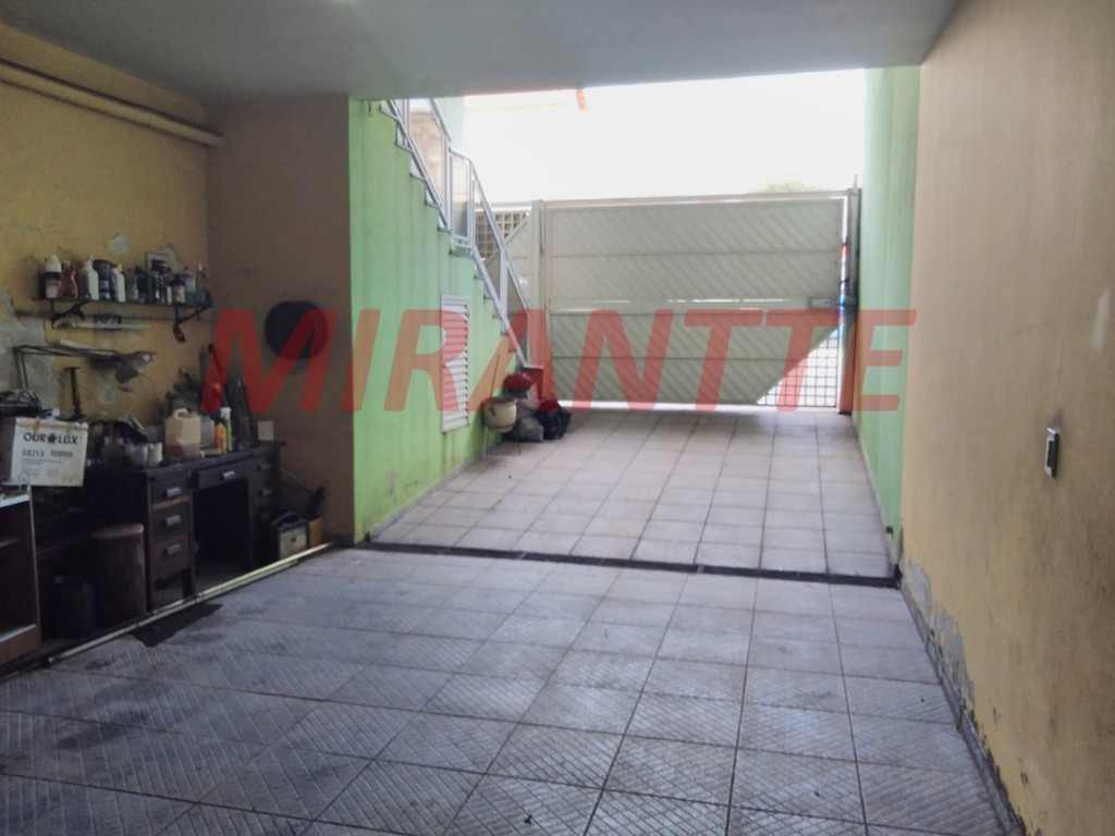 Sobrado de 270m² com 3 quartos em Picanço
