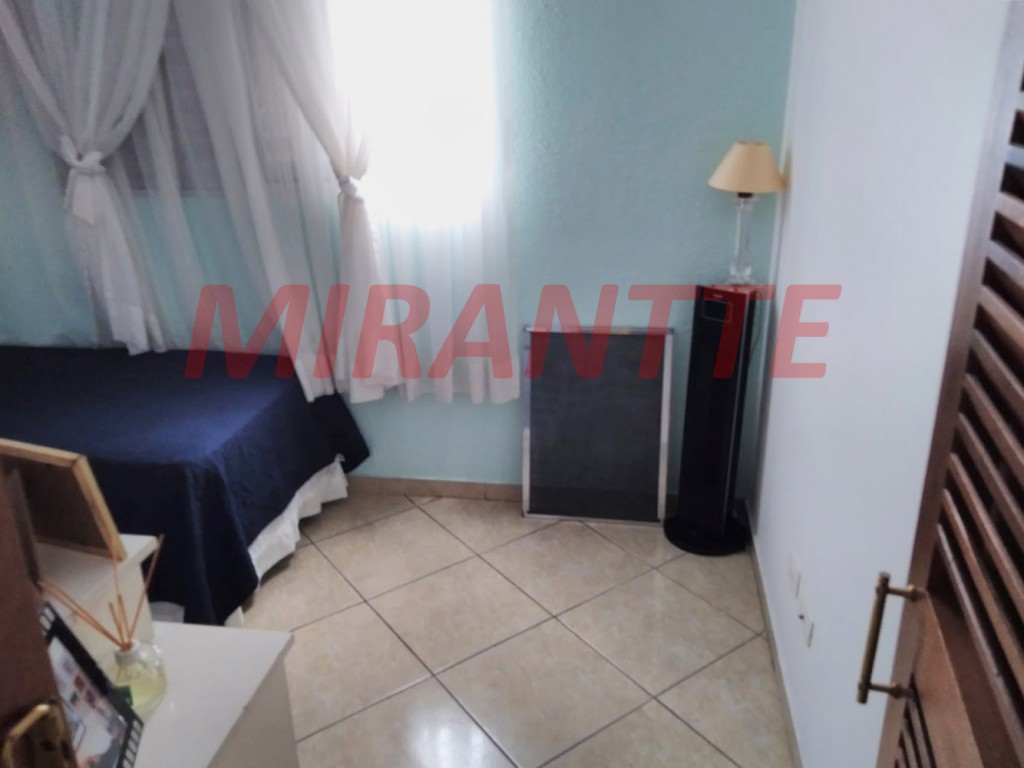 Sobrado de 270m² com 3 quartos em Picanço