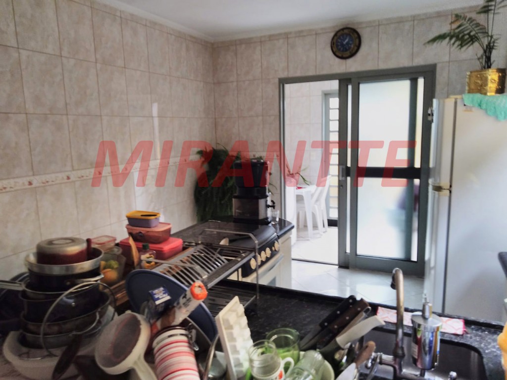 Sobrado de 270m² com 3 quartos em Picanço