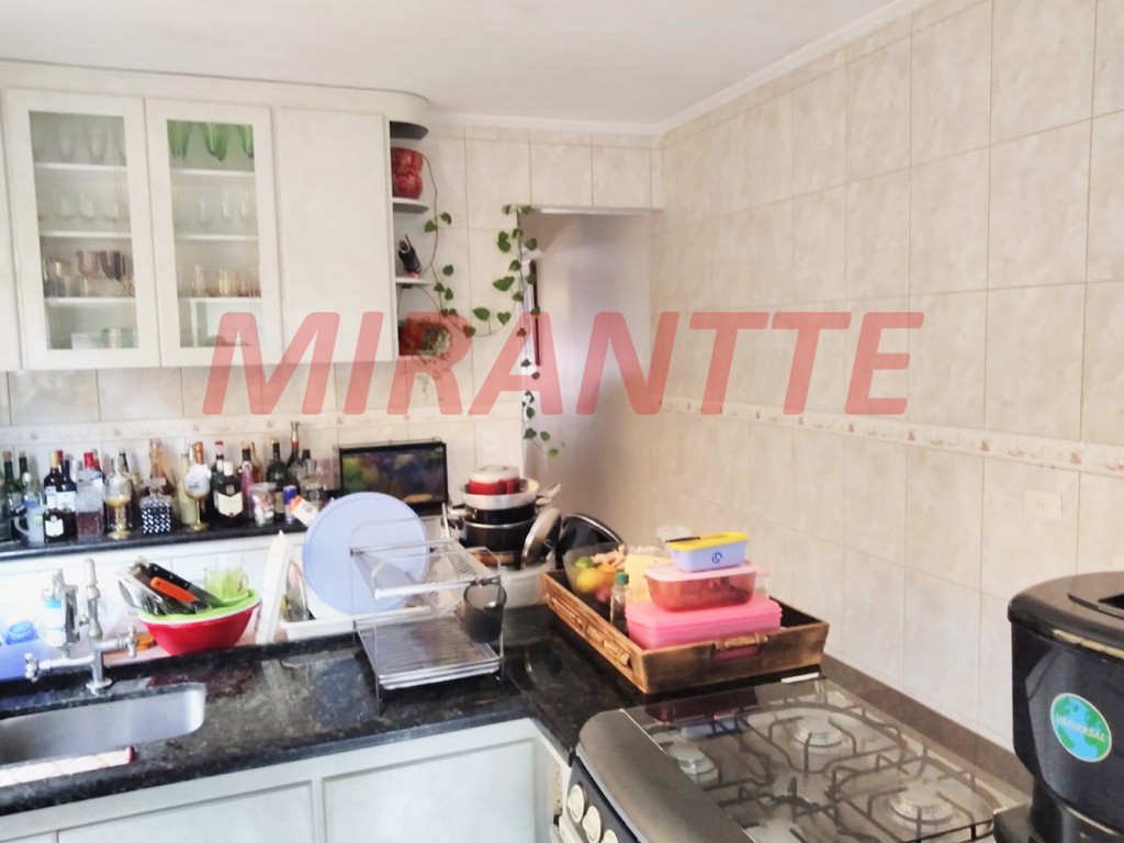 Sobrado de 270m² com 3 quartos em Picanço