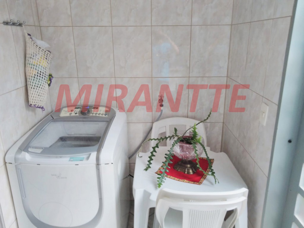 Sobrado de 270m² com 3 quartos em Picanço
