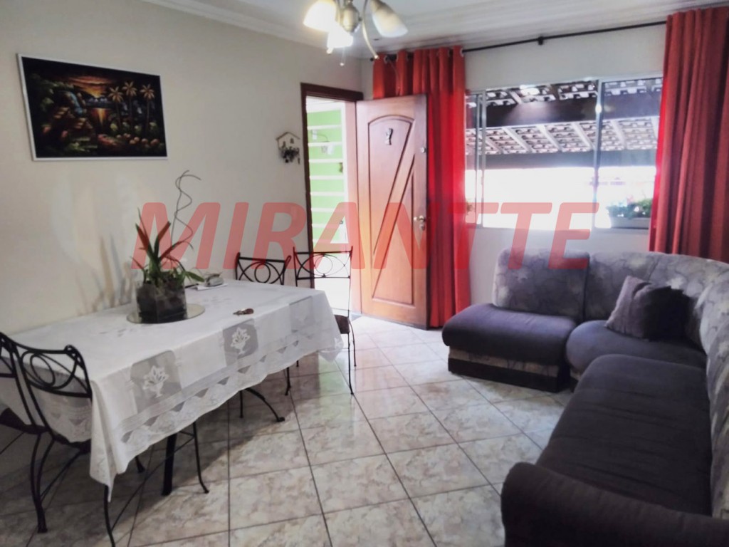 Sobrado de 270m² com 3 quartos em Picanço