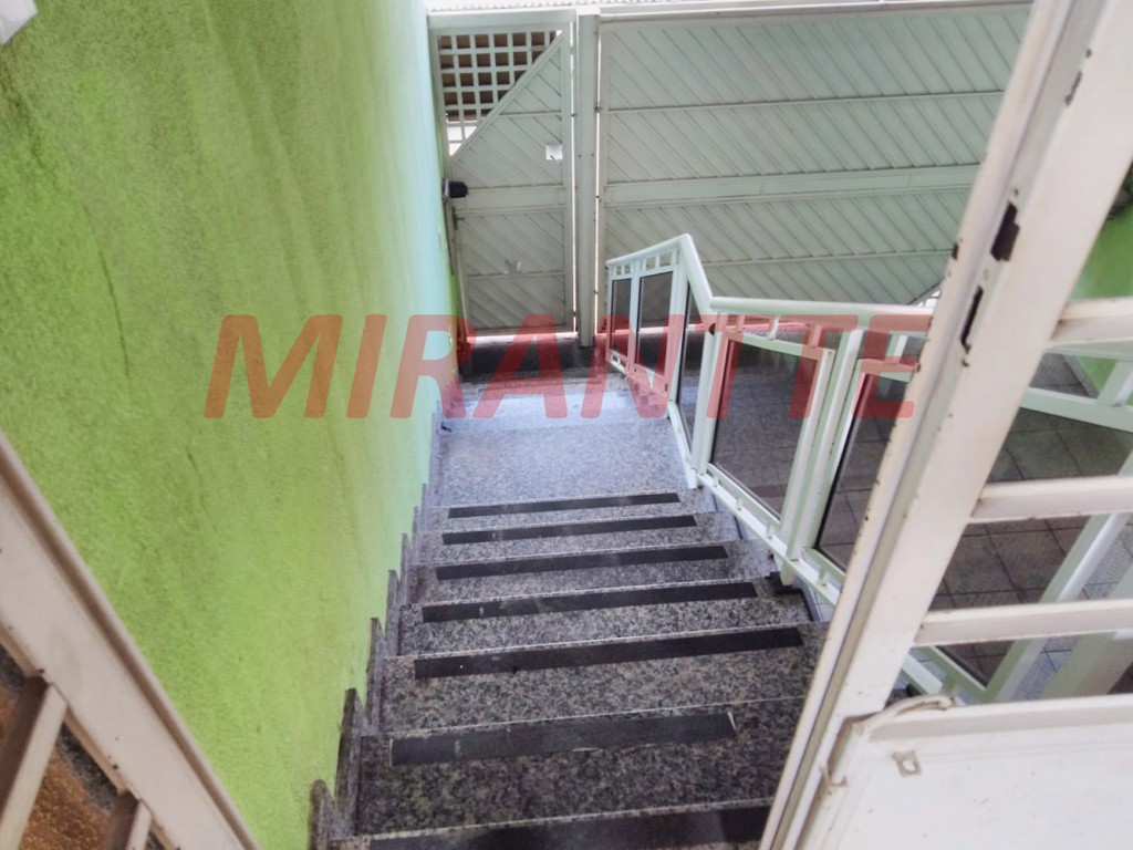Sobrado de 270m² com 3 quartos em Picanço