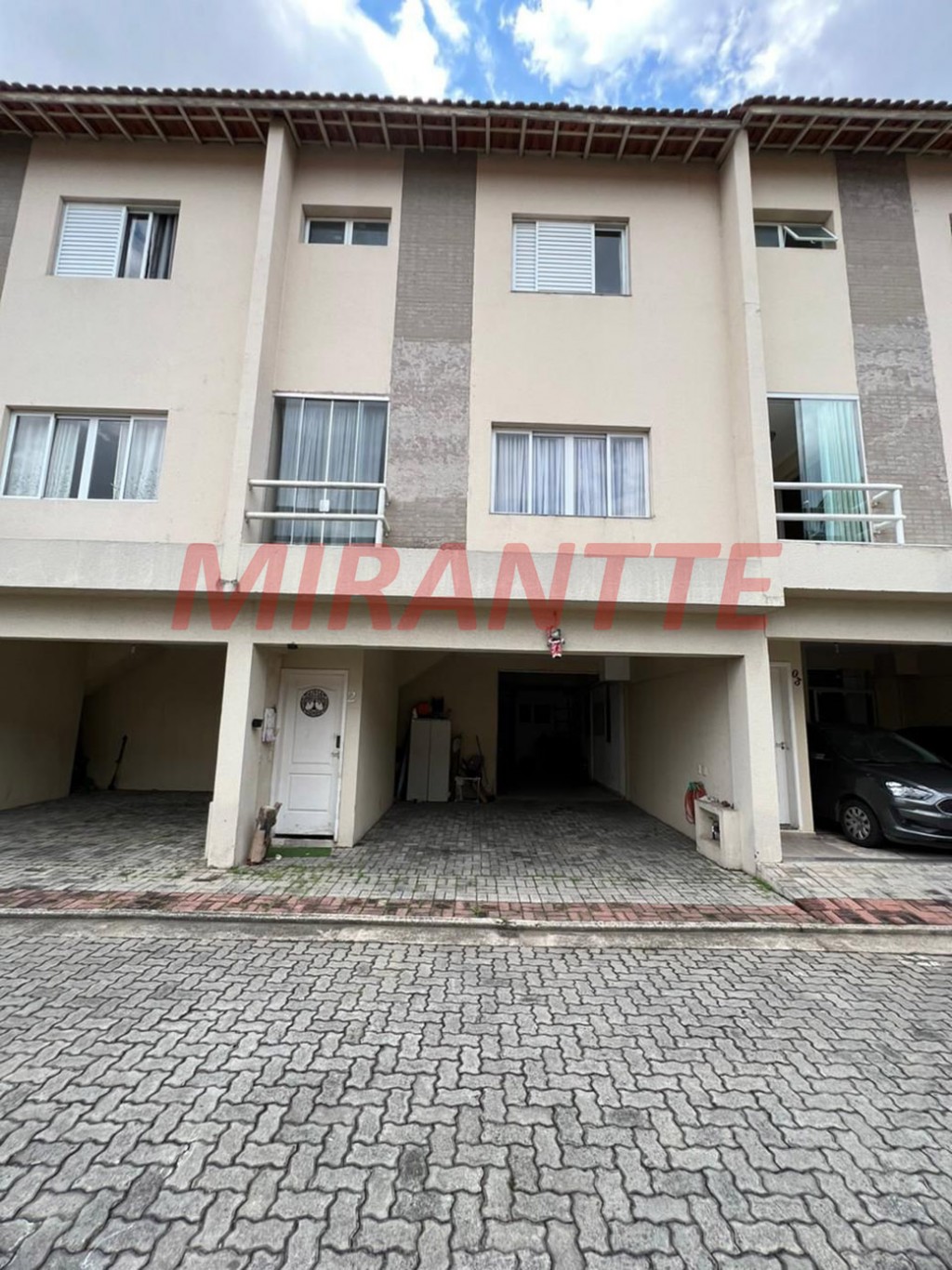 Cond. fechado de 189m² com 3 quartos em Vila Paulistana