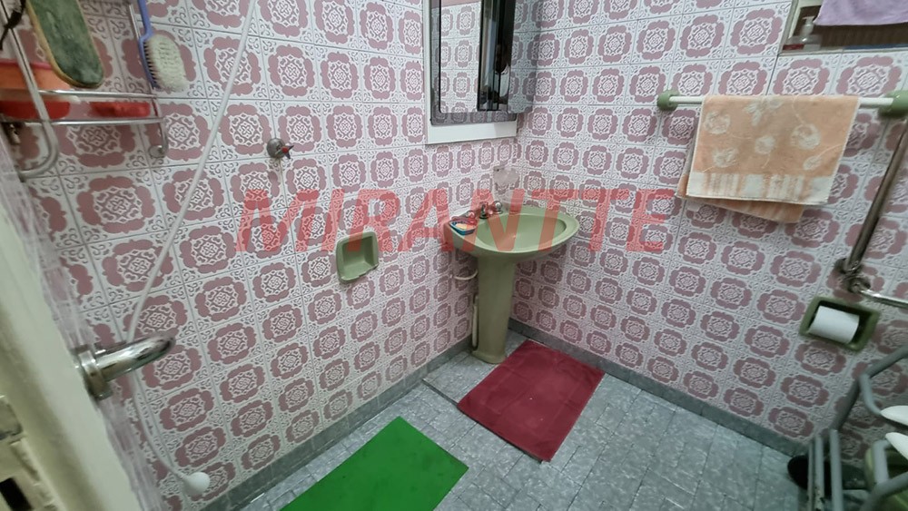 Casa terrea de 150m² com 4 quartos em Vila Romero