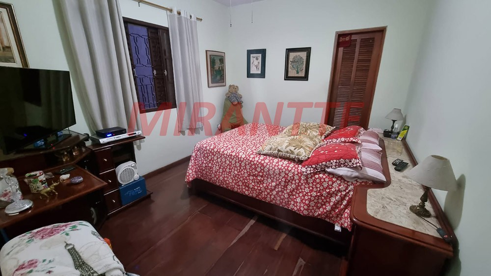Casa terrea de 150m² com 4 quartos em Vila Romero
