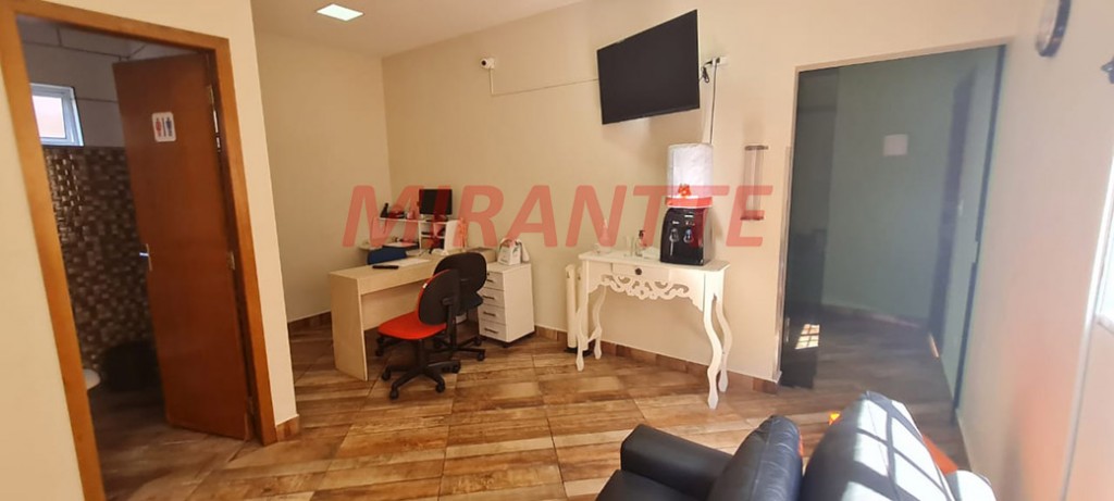 Comercial de 300m² em Imirim