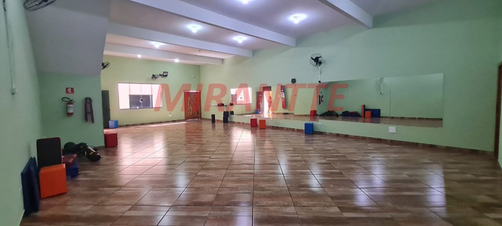 Comercial de 300m² em Imirim