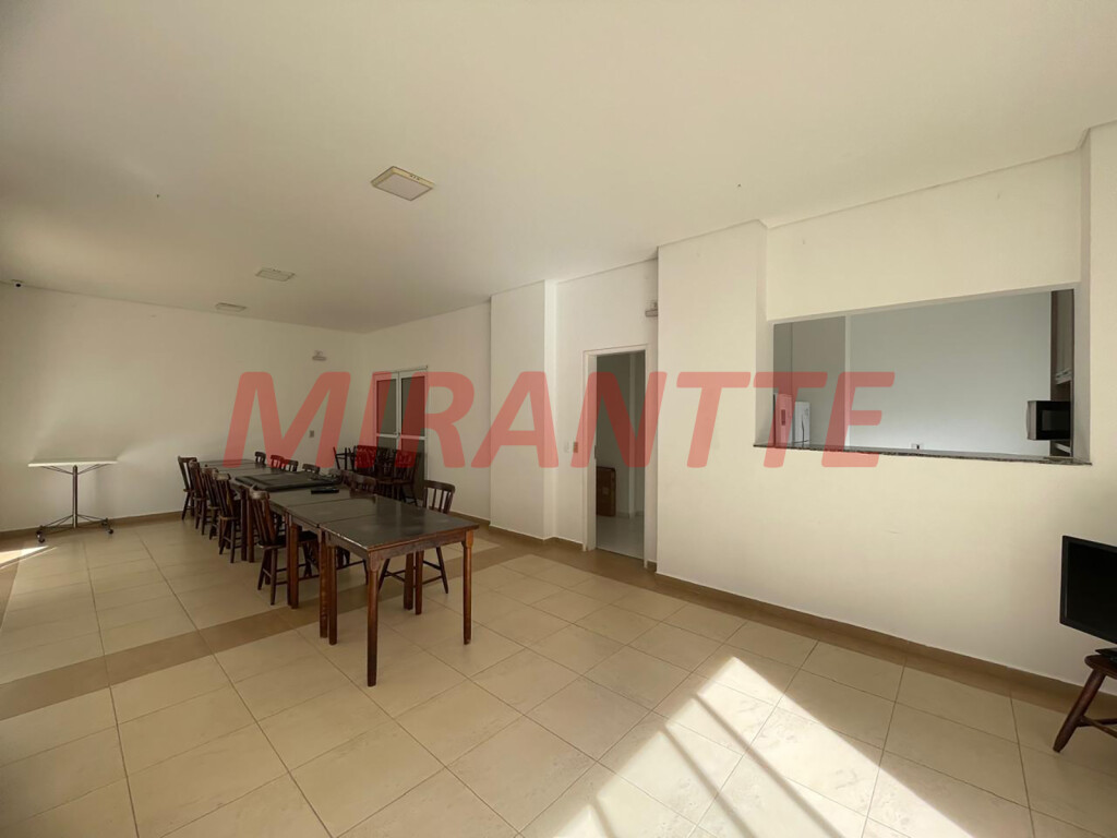 Apartamento de 57m² com 2 quartos em Parada Inglesa