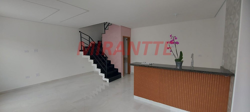 Sobrado de 104m² com 3 quartos em Parque Vitoria