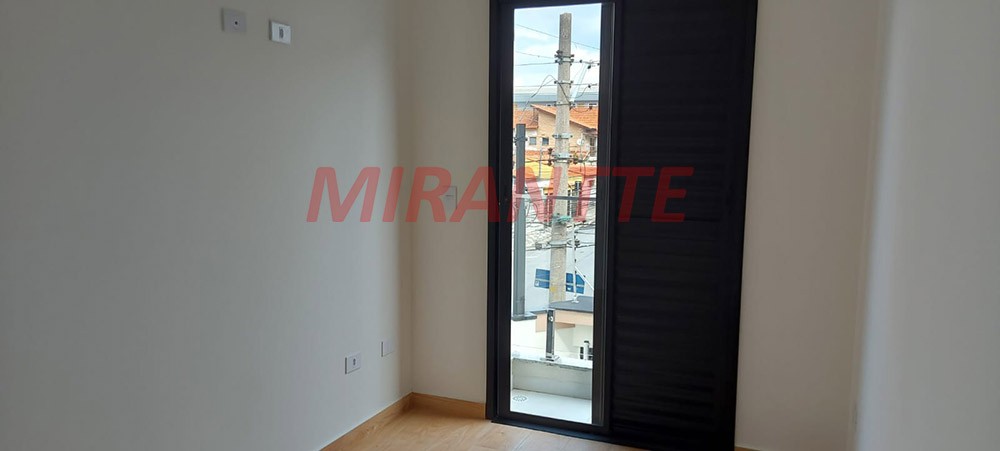 Sobrado de 104m² com 3 quartos em Parque Vitoria