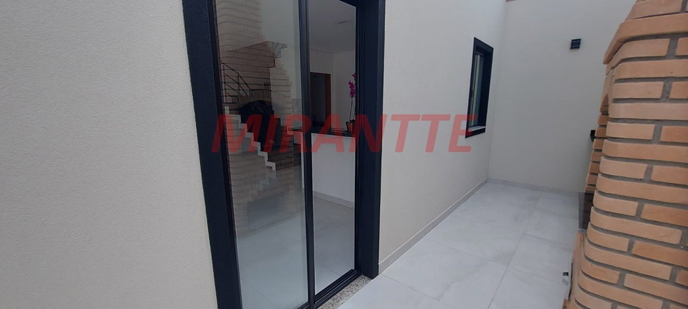Sobrado de 104m² com 3 quartos em Parque Vitoria