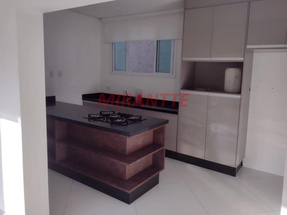Sobrado de 312m² com 4 quartos em Caieras