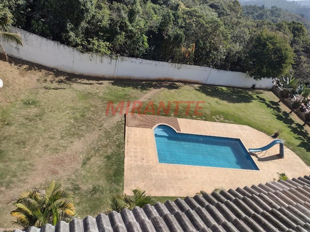 Sobrado de 312m² com 4 quartos em Caieras