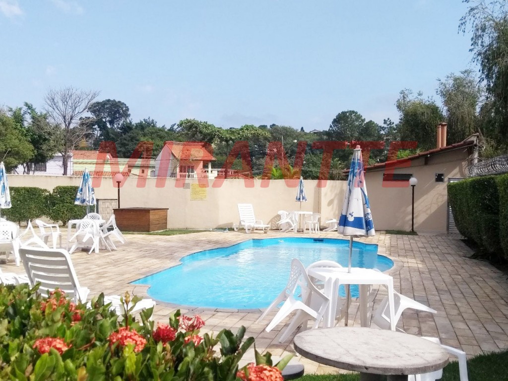 Apartamento de 60m² com 2 quartos em Jaçana