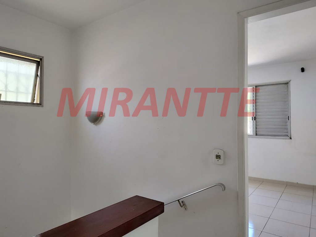 Sobrado de 90m² com 2 quartos em Santa Teresinha