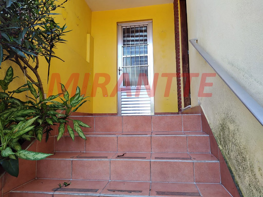Sobrado de 90m² com 2 quartos em Santa Teresinha