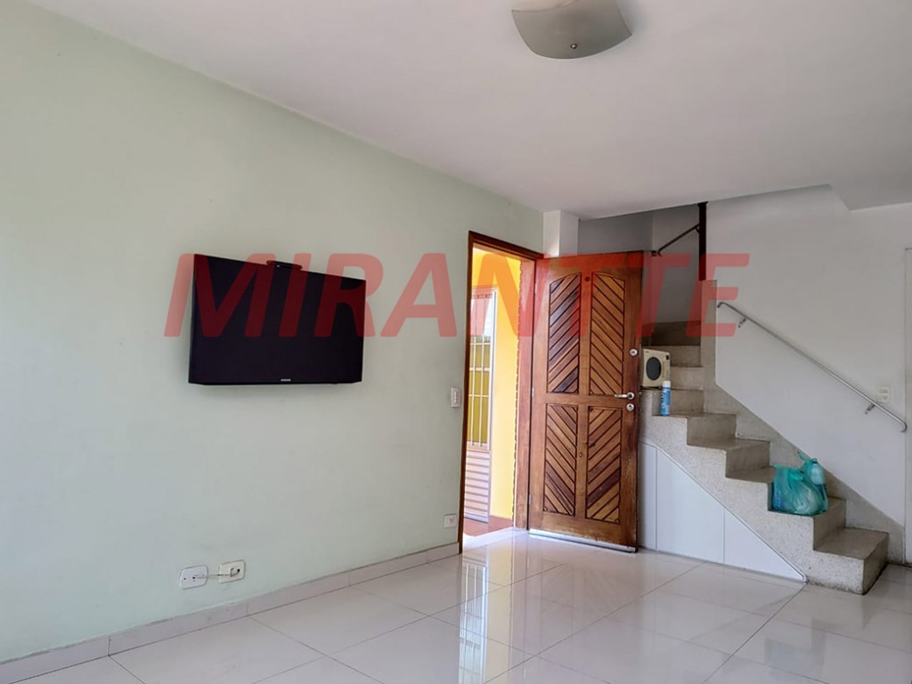 Sobrado de 90m² com 2 quartos em Santa Teresinha
