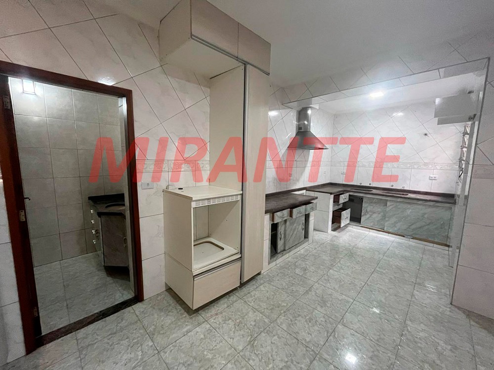 Sobrado de 280m² com 3 quartos em Parada Inglesa