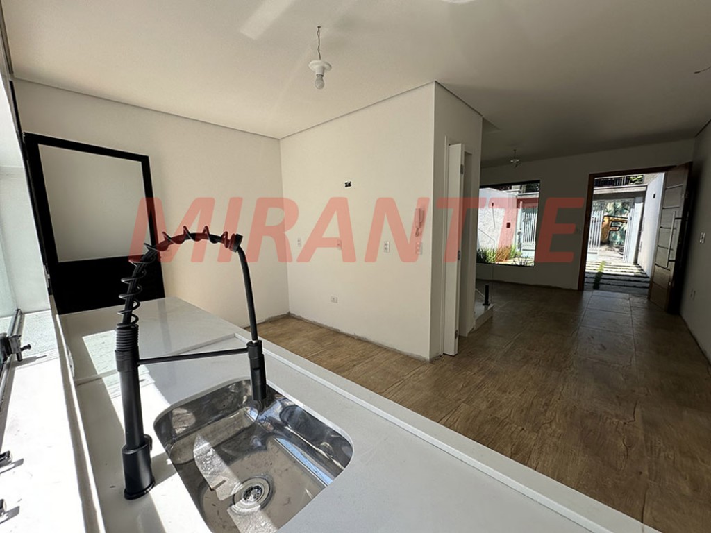Sobrado de 108m² com 3 quartos em Pedra Branca