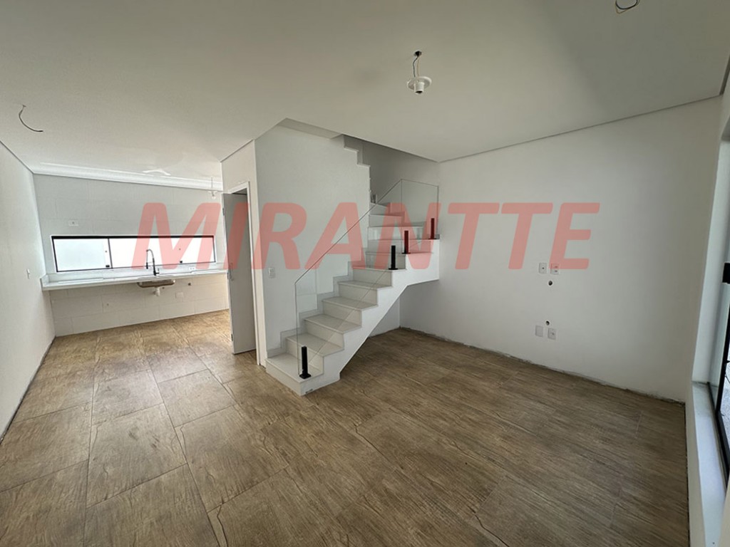Sobrado de 108m² com 3 quartos em Pedra Branca