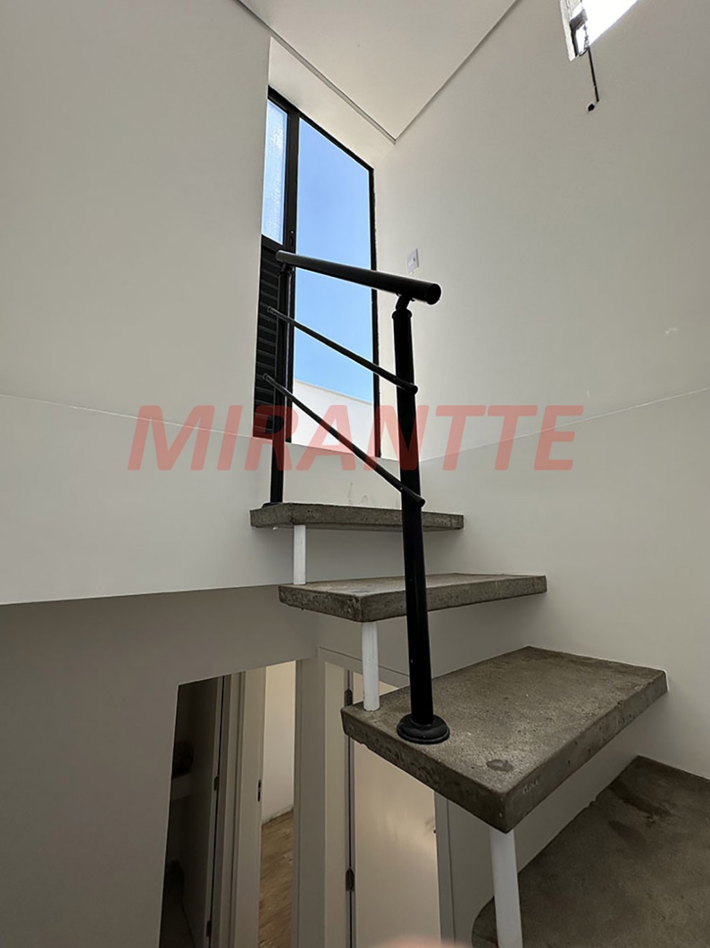 Sobrado de 108m² com 3 quartos em Pedra Branca