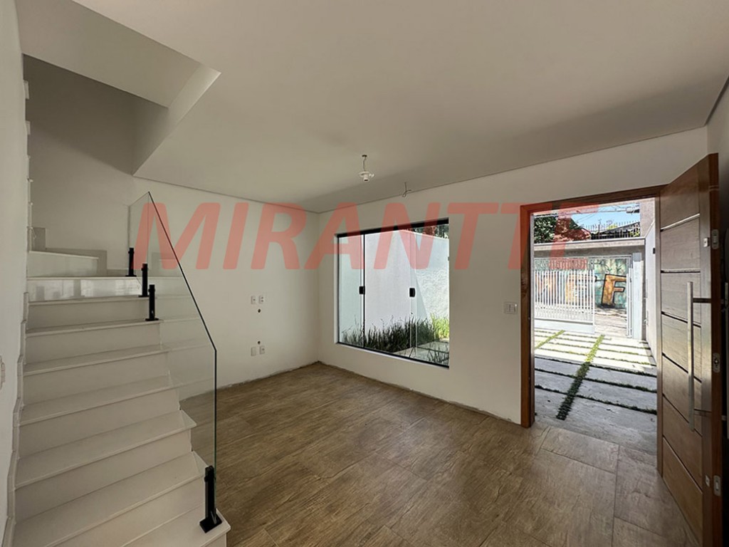 Sobrado de 108m² com 3 quartos em Pedra Branca