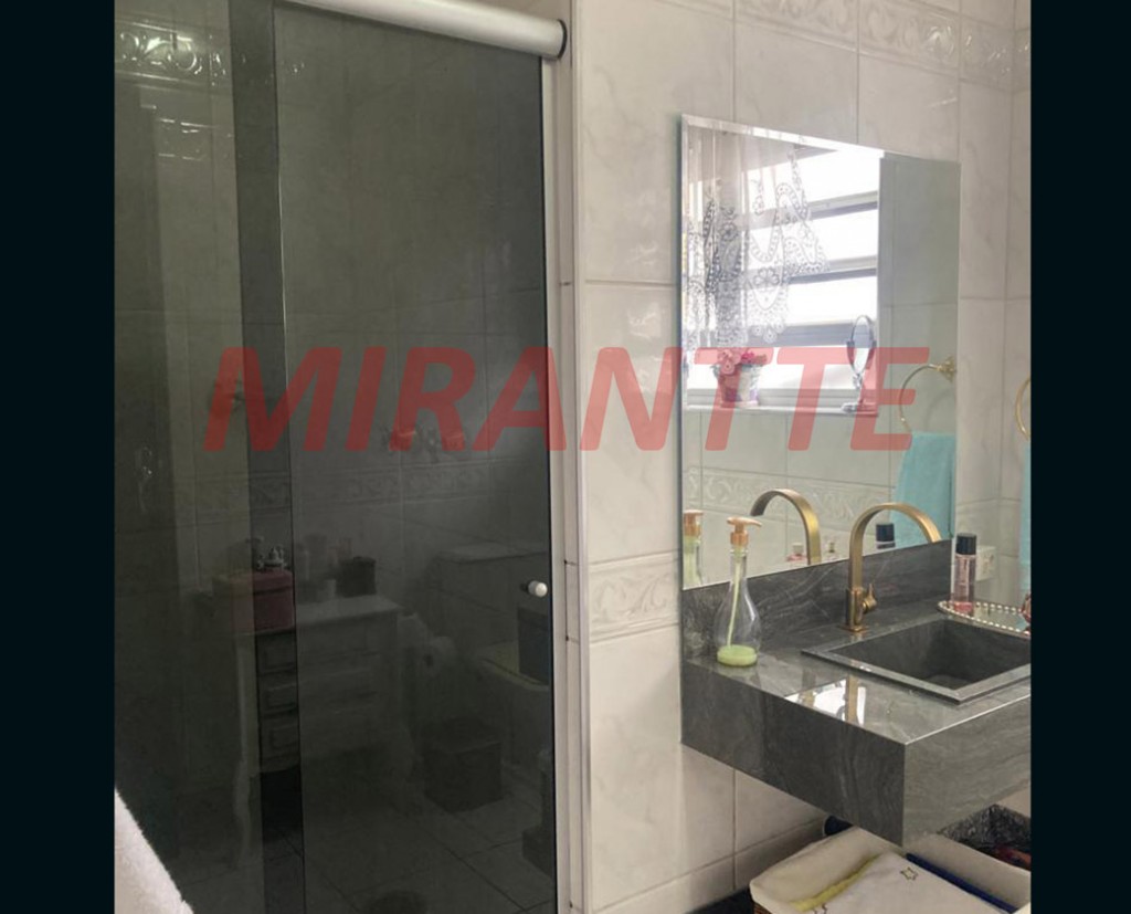 Sobrado de 246m² com 3 quartos em Vila Rosália