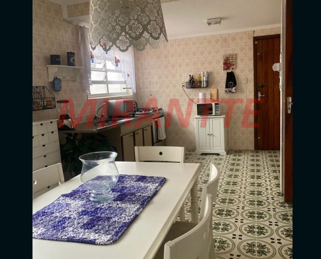 Sobrado de 246m² com 3 quartos em Vila Rosália