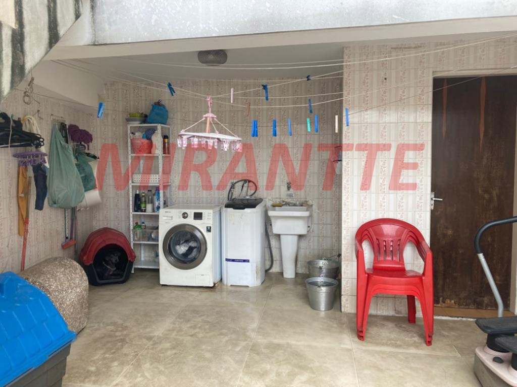Sobrado de 246m² com 3 quartos em Vila Rosália