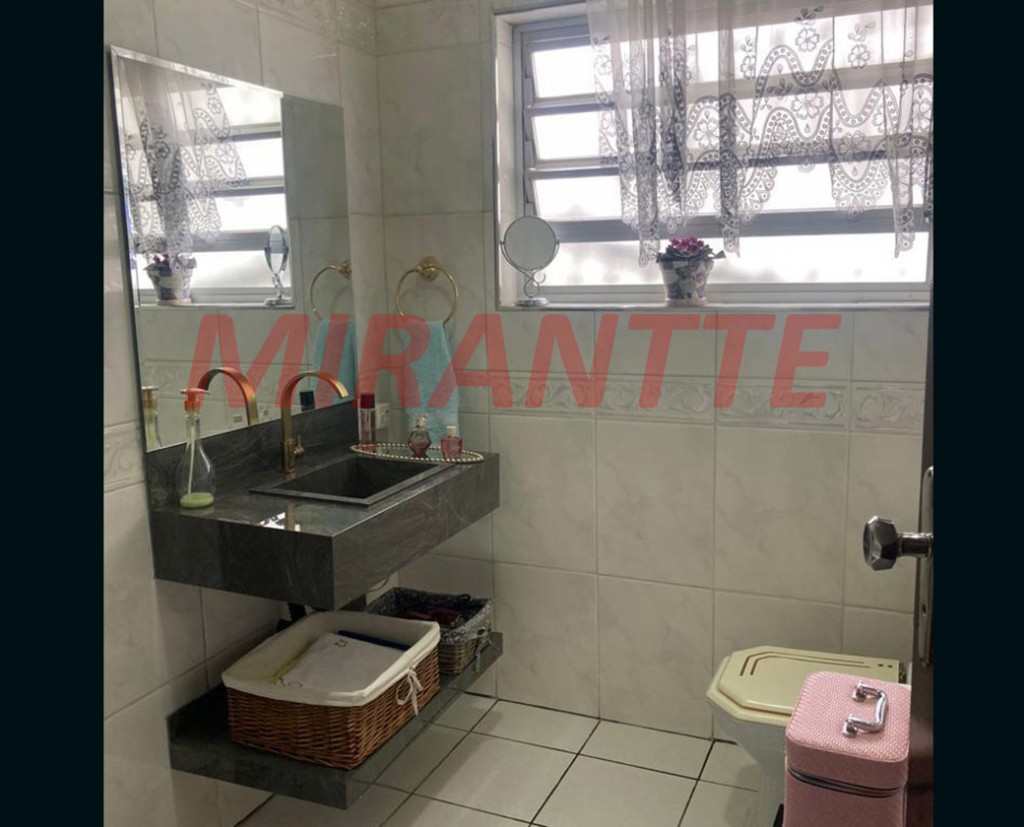 Sobrado de 246m² com 3 quartos em Vila Rosália
