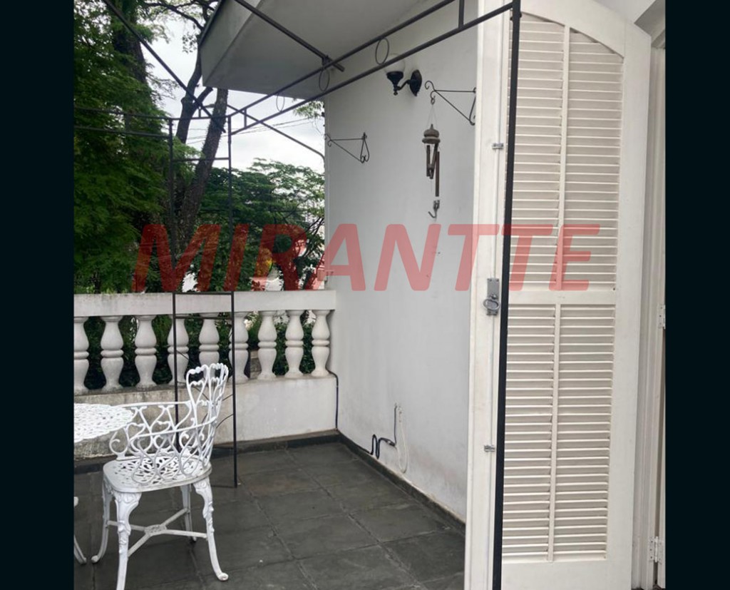 Sobrado de 246m² com 3 quartos em Vila Rosália
