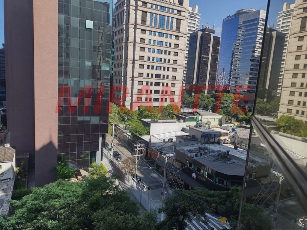 Conjunto comercial de 510m² em Cidade Monções