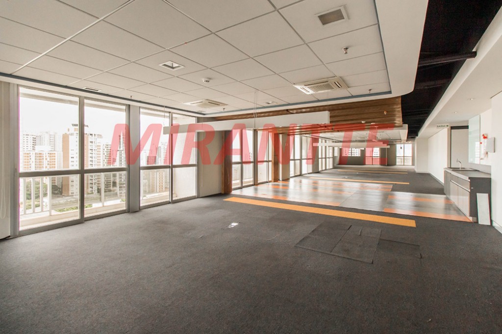 Conjunto comercial de 873m² em Vila Mariana