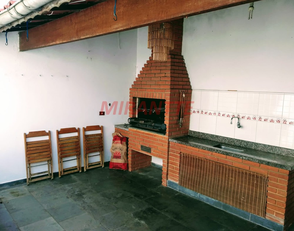 Sobrado de 133m² com 3 quartos em Vila Mazzei