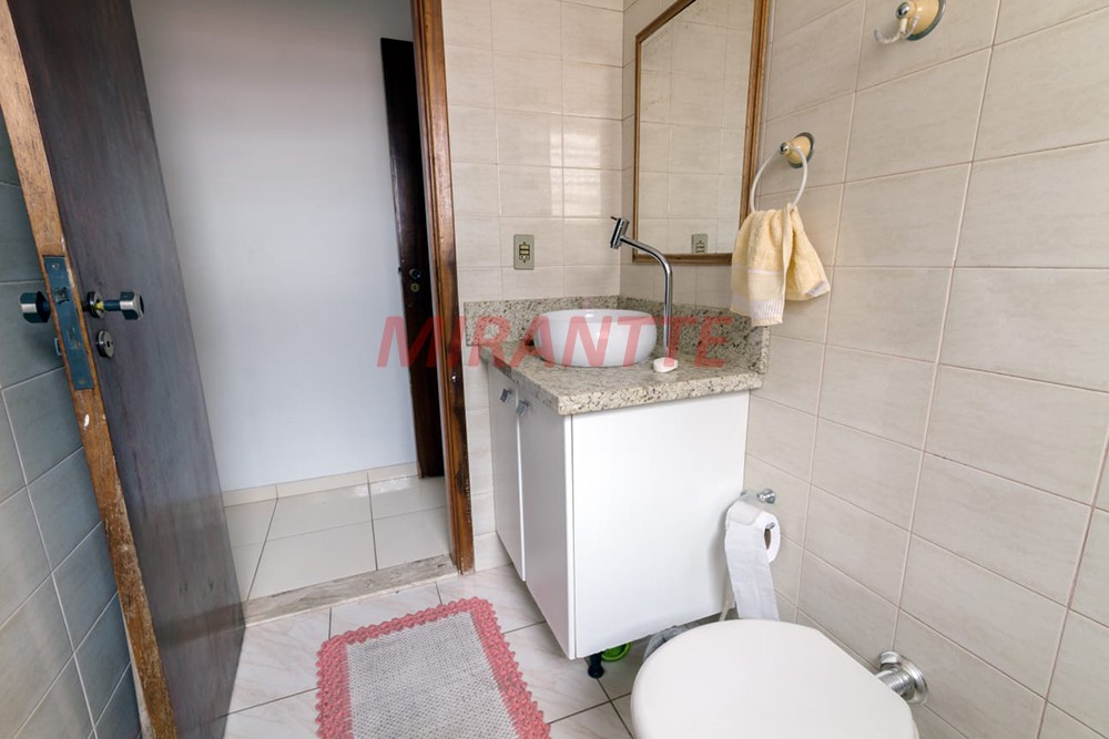 Sobrado de 133m² com 3 quartos em Vila Mazzei