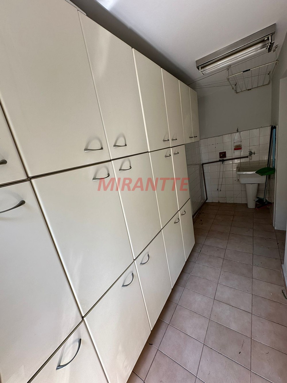 Sobrado de 213.98m² com 3 quartos em Mandaqui